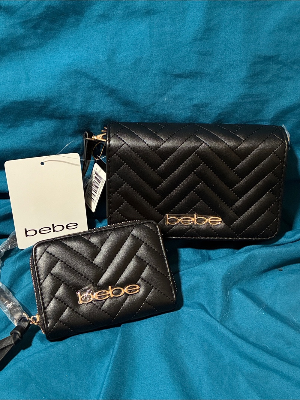 bebe Black Quilted Crossbody & Removable Wristlet